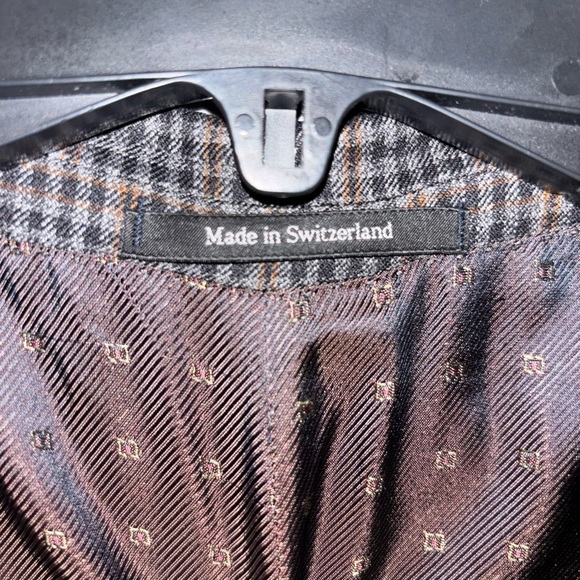 Ermenegildo Zegna 100% Wool Plaid Print Blazer for MEN​​ - Picture 3 of 15